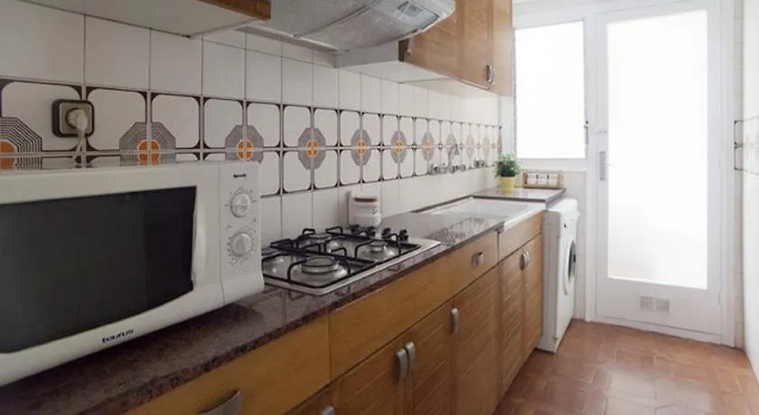 Enzo Paralel Apartment Barcelona